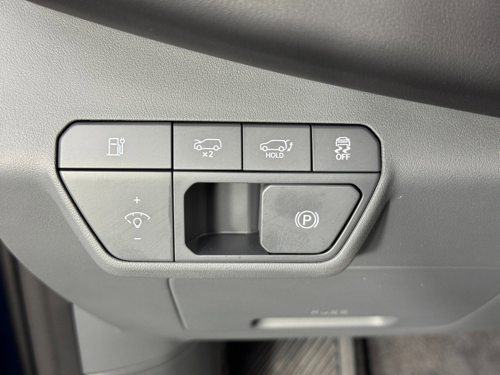 Used 2024 Kia EV9 Wind image 18