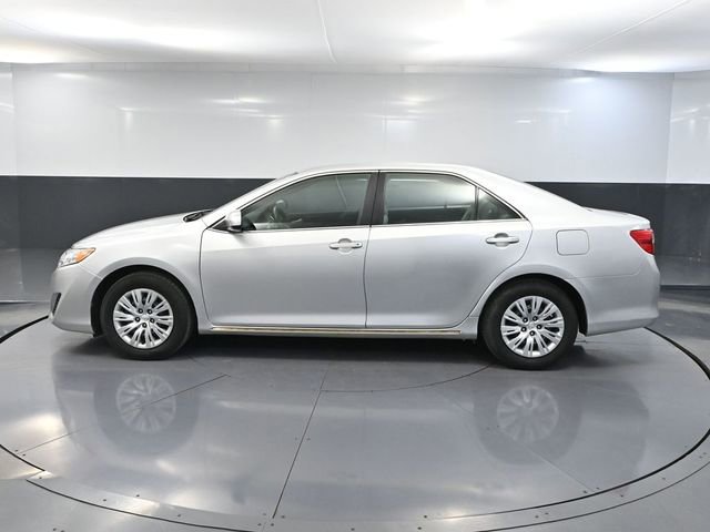 Used 2012 Toyota Camry LE FWD image 8