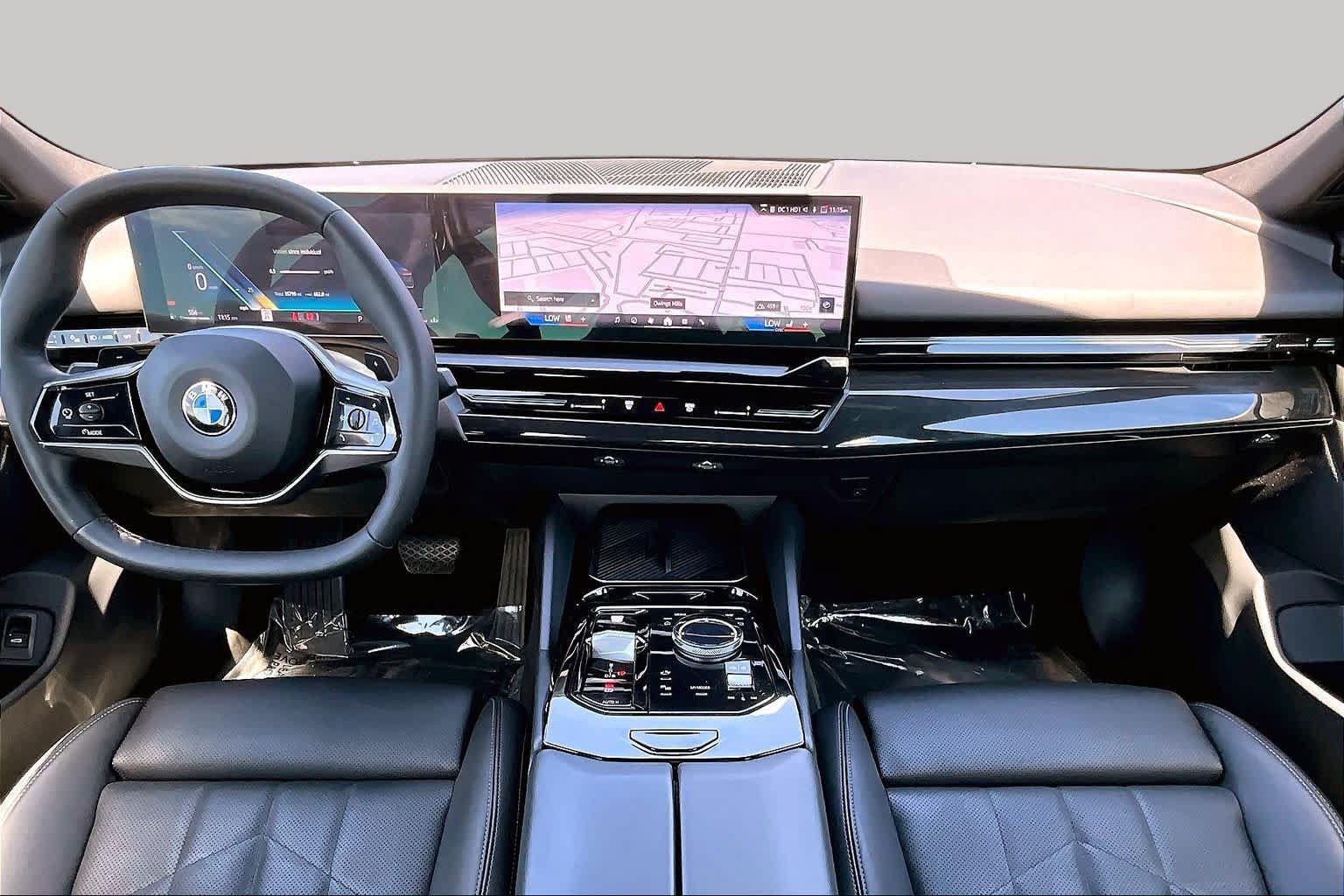 Used 2024 BMW 530i xDrive w/ Convenience Package AWD/4WD image 16