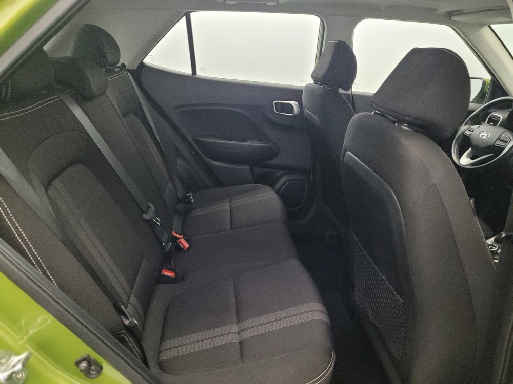 Used 2020 Hyundai Venue SEL w/ Convenience Package FWD image 19