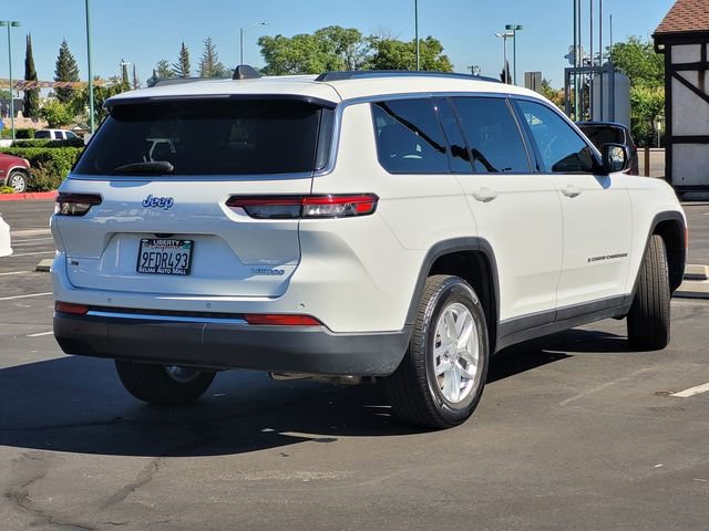 Used 2023 Jeep Grand Cherokee L Laredo RWD image 5
