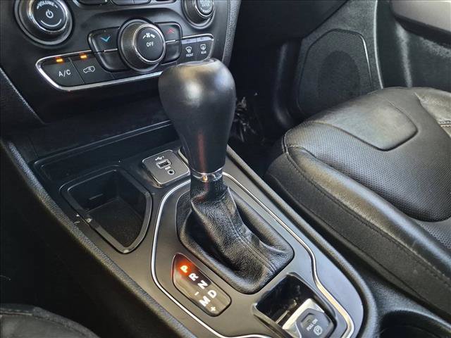 Used 2021 Jeep Cherokee Latitude Lux FWD image 12
