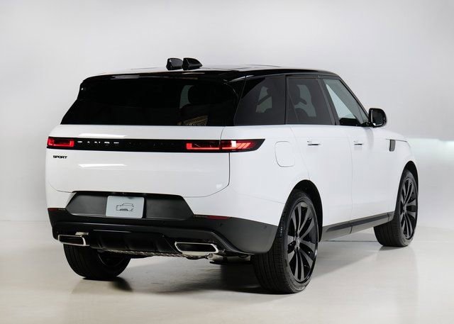 New 2025 Land Rover Range Rover Sport SE image 2