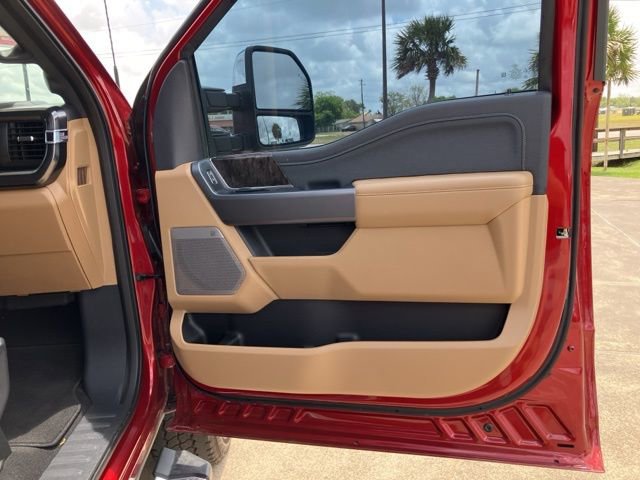 Used 2026 Ford F350 Lariat w/ Chrome Package AWD/4WD image 13