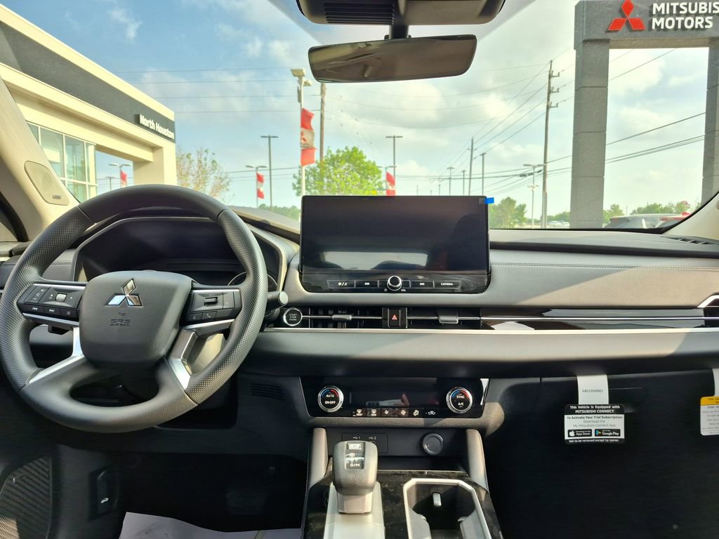 New 2026 Mitsubishi Outlander ES FWD image 21