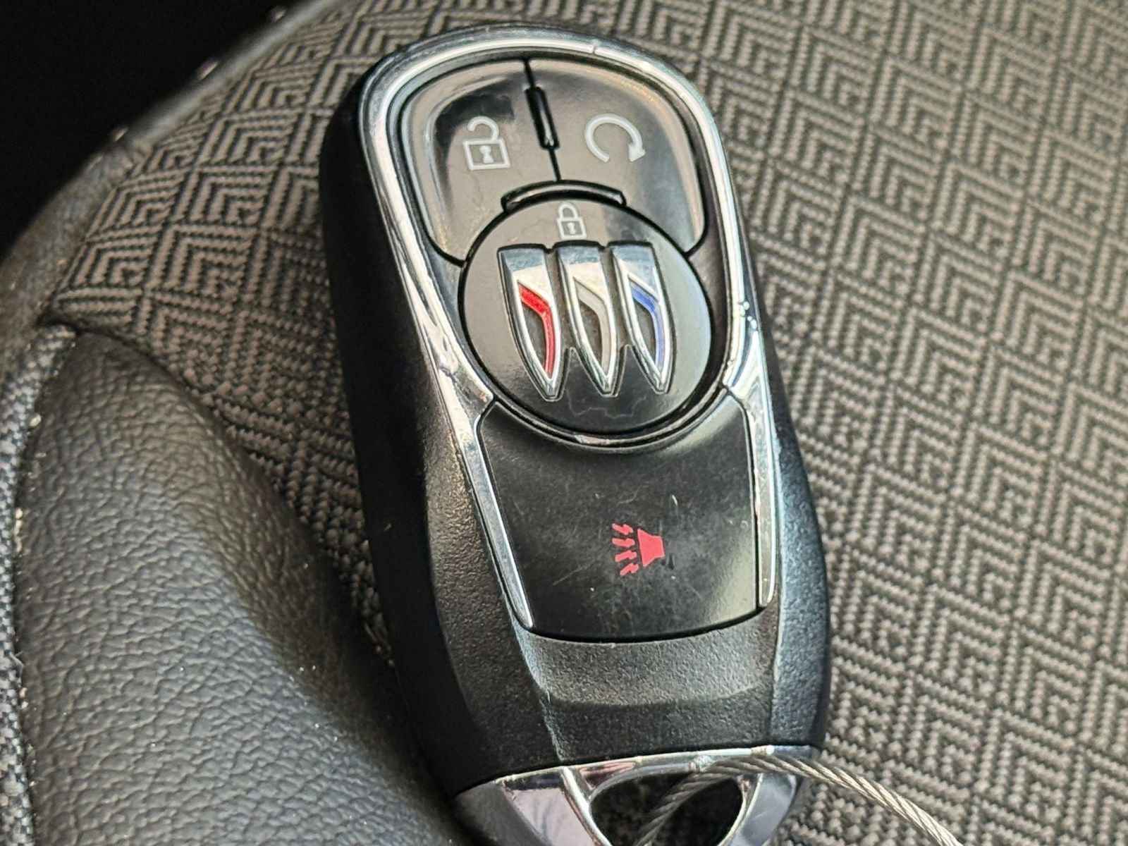 Used 2025 Buick Encore GX Preferred AWD/4WD image 21