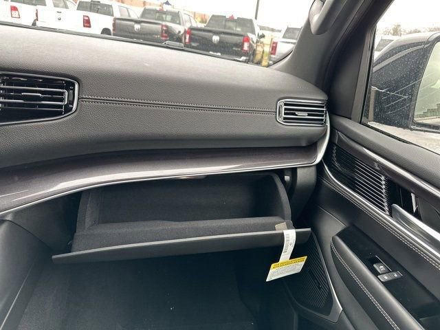 New 2024 Jeep Wagoneer 4WD w/ Convenience Group I image 19