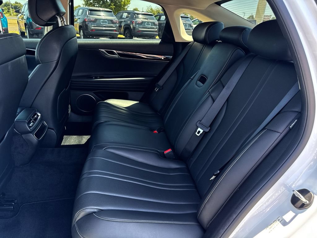 Used 2024 Genesis G80 2.5T AWD/4WD image 22