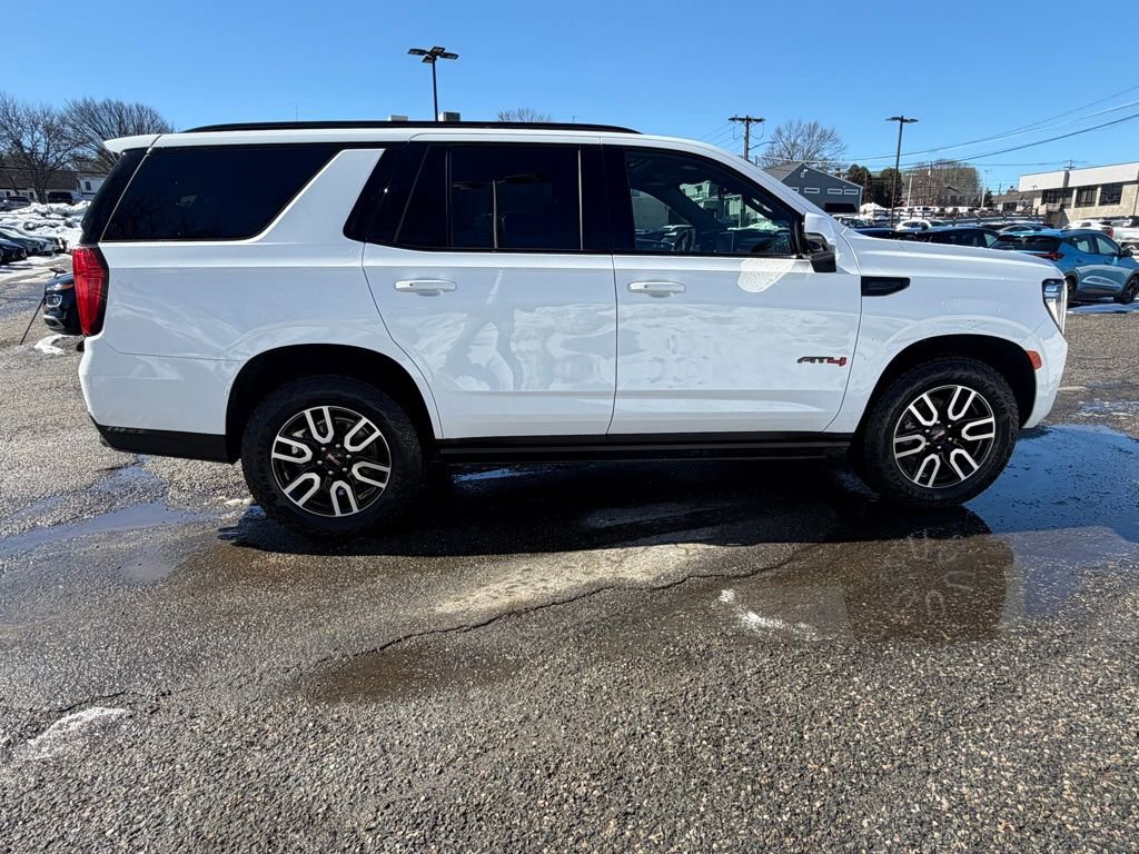 Used 2024 GMC Yukon AT4 w/ AT4 Premium Package image 8