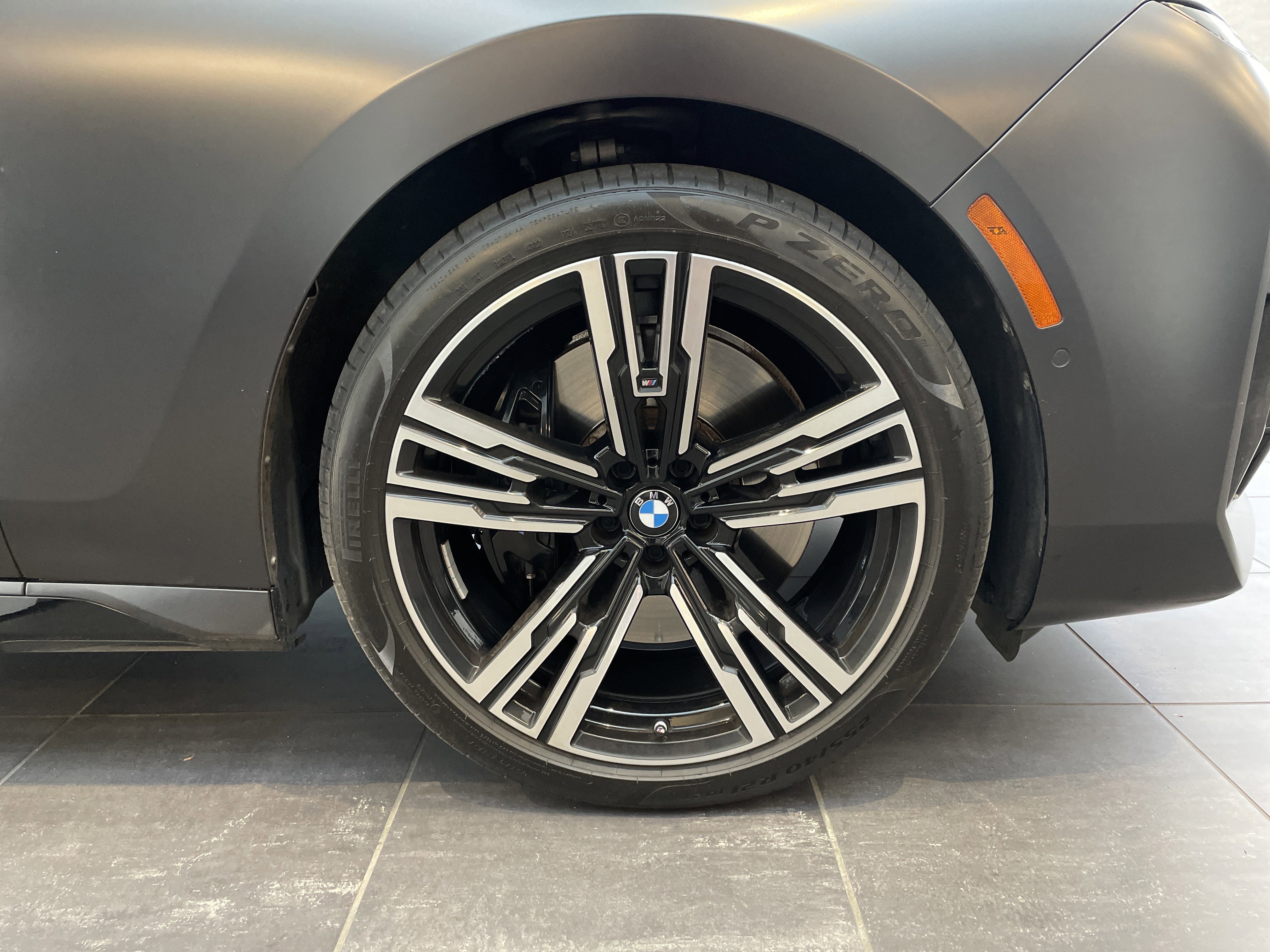 Used 2023 BMW 740i RWD image 12