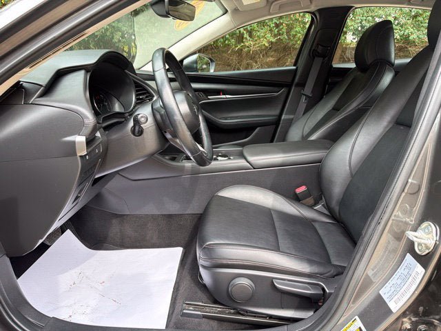 Used 2020 MAZDA MAZDA3 Sedan w/ Select Package FWD image 11