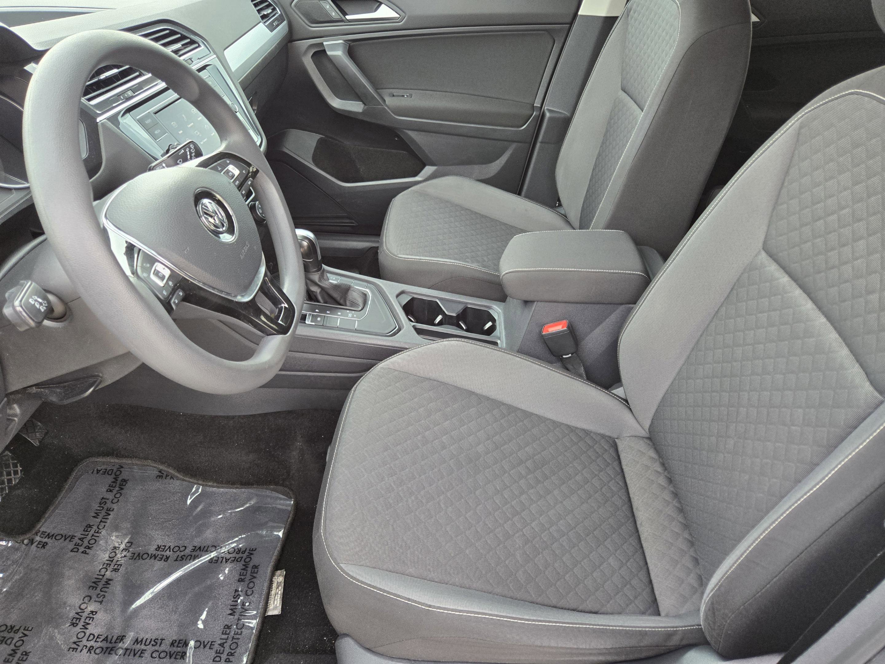 Used 2021 Volkswagen Tiguan S FWD image 9