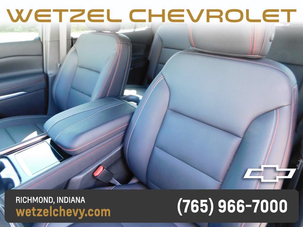 Used 2025 Chevrolet Traverse Z71 w/ Driver Confidence Package AWD/4WD image 15
