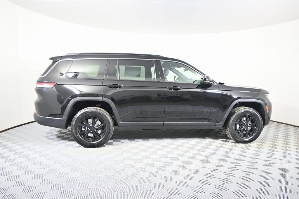 New 2026 Jeep Grand Cherokee L 4WD image 7