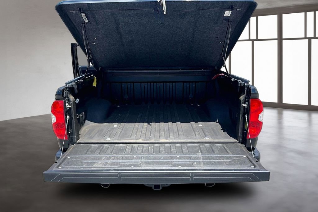 Used 2018 Toyota Tundra Limited w/ Limited Premium Package AWD/4WD image 7