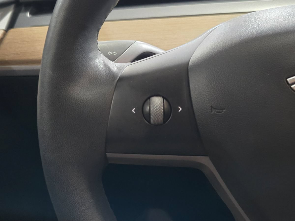 Used 2022 Tesla Model 3 Standard Range RWD image 48