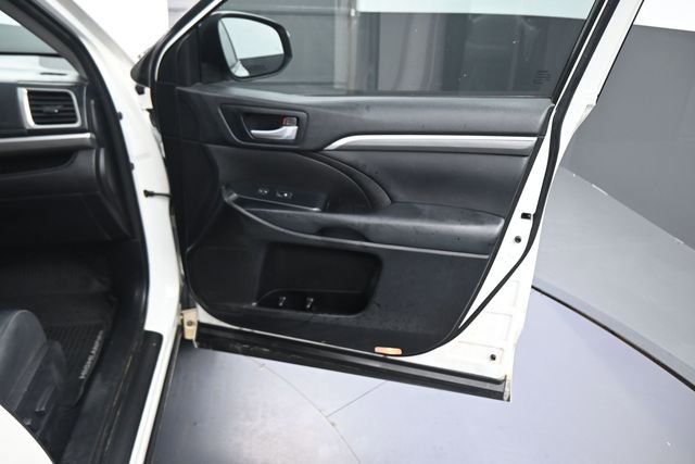 Used 2018 Toyota Highlander SE AWD/4WD image 77