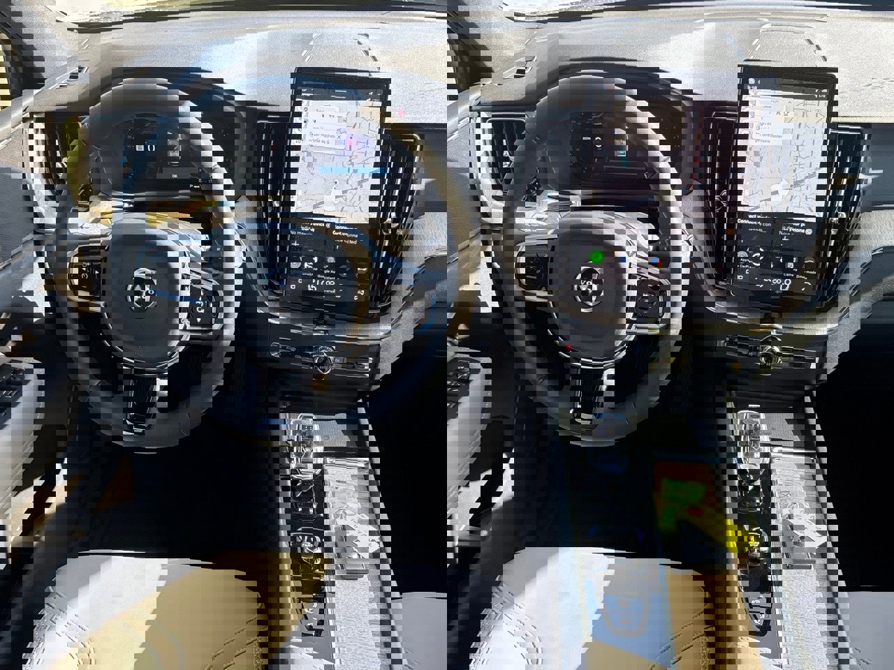 New 2026 Volvo XC60 B5 Plus w/ Protection Package Premier image 10