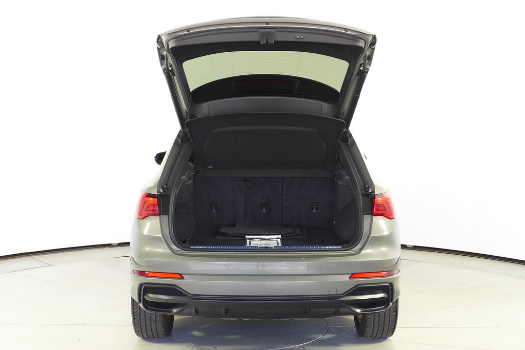 Used 2022 Audi Q3 2.0T Premium Plus w/ Premium Plus Package image 10
