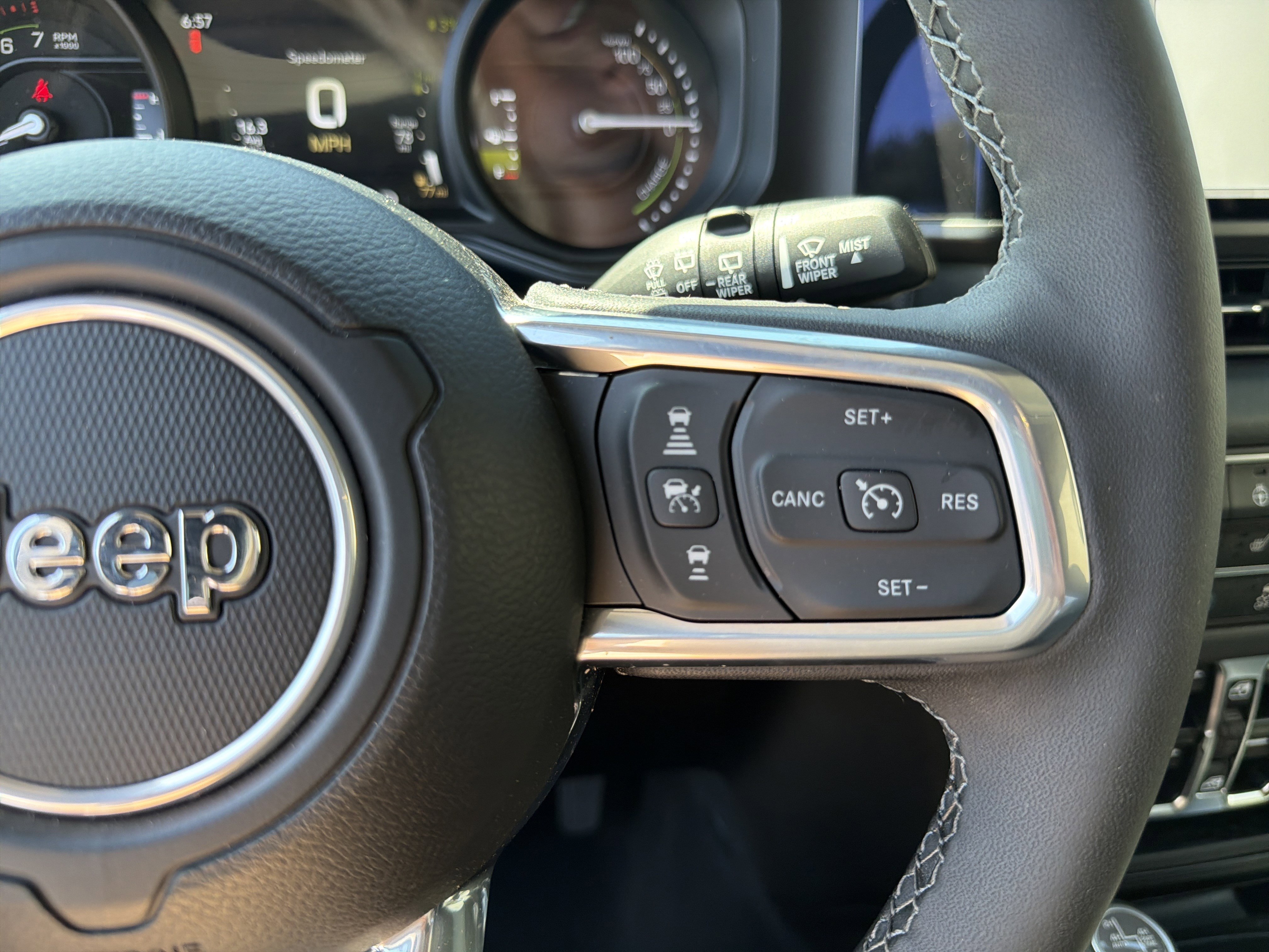 Certified 2025 Jeep Wrangler Unlimited Sahara AWD/4WD image 23