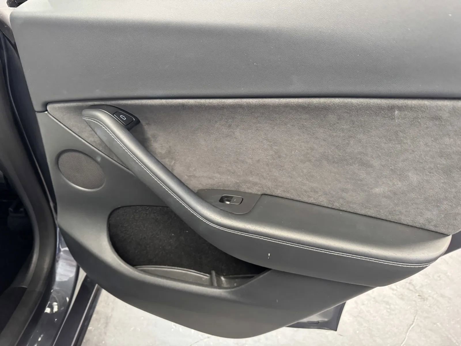 Used 2023 Tesla Model Y Long Range image 9