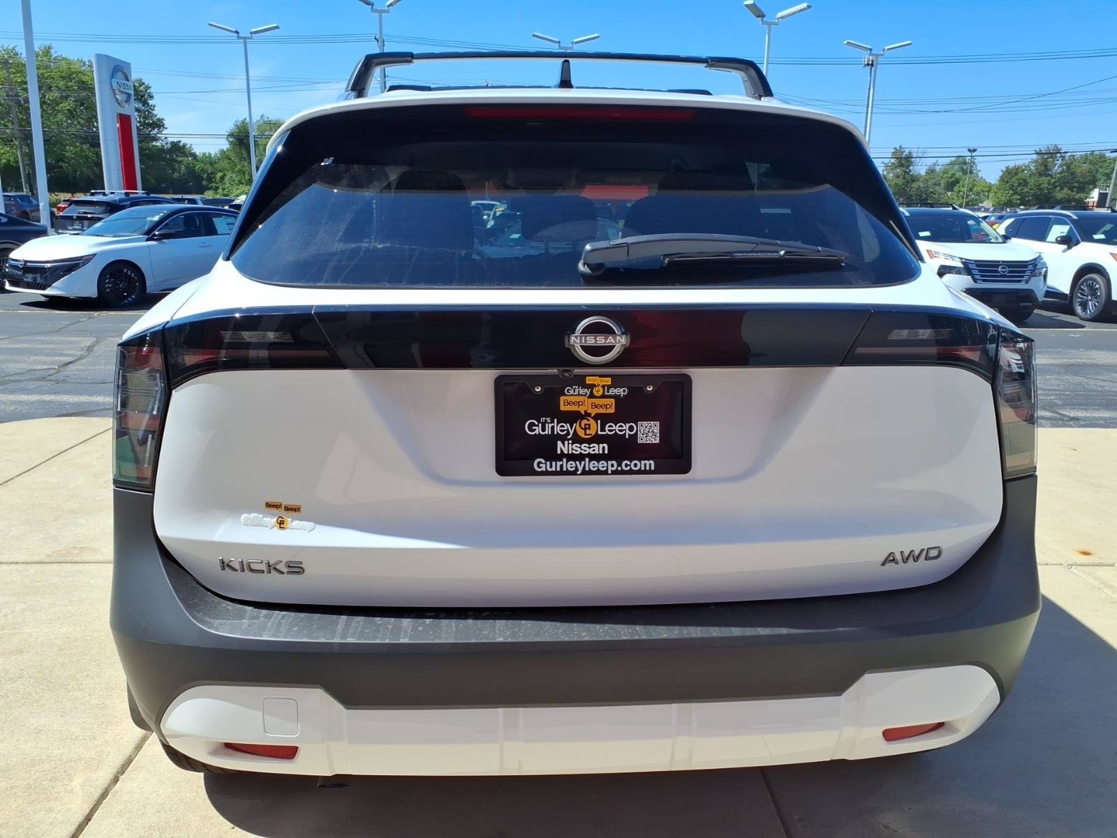 New 2027 Nissan Kicks SV AWD/4WD image 8