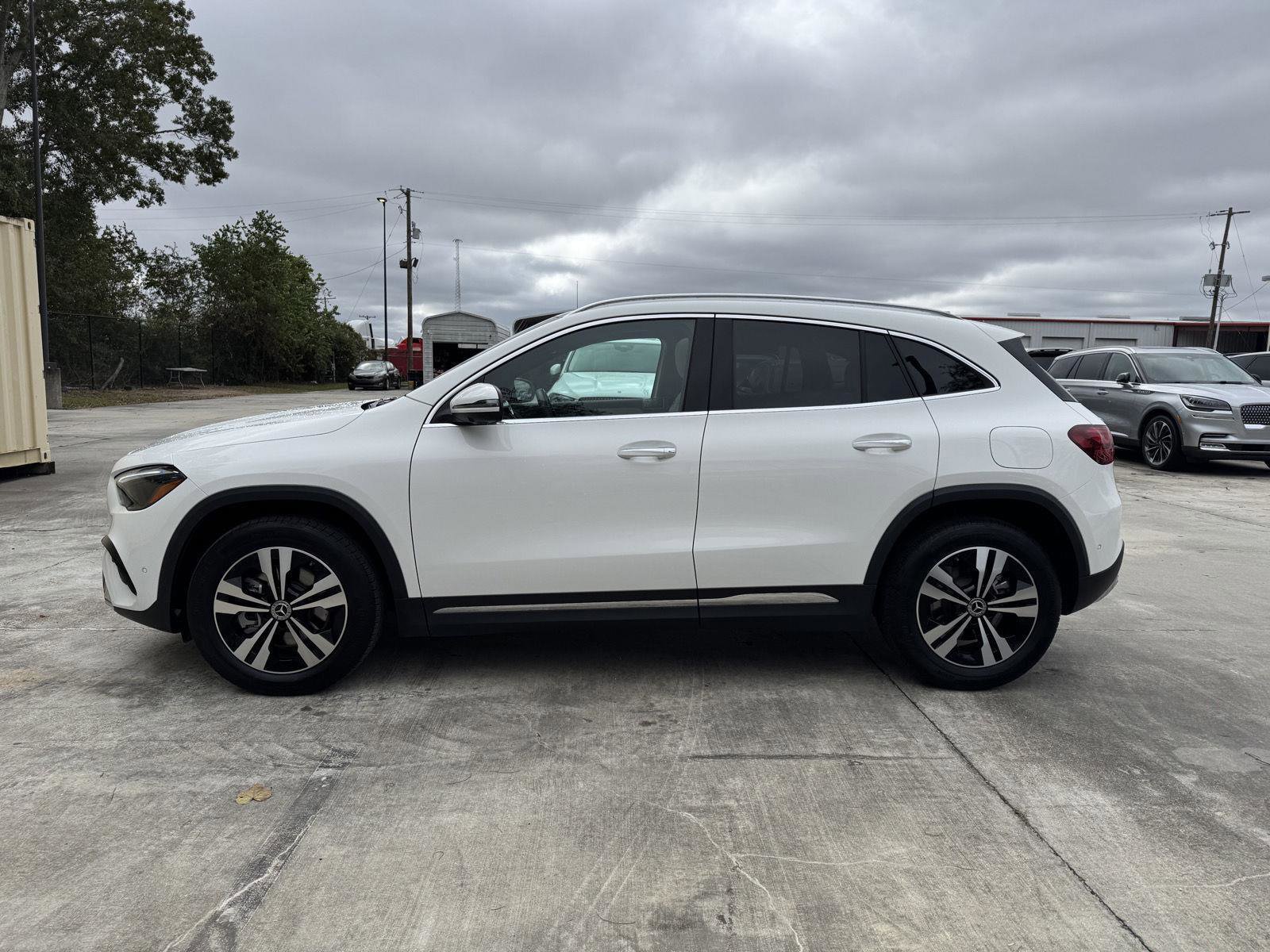 Certified 2025 Mercedes-Benz GLA 250 image 16