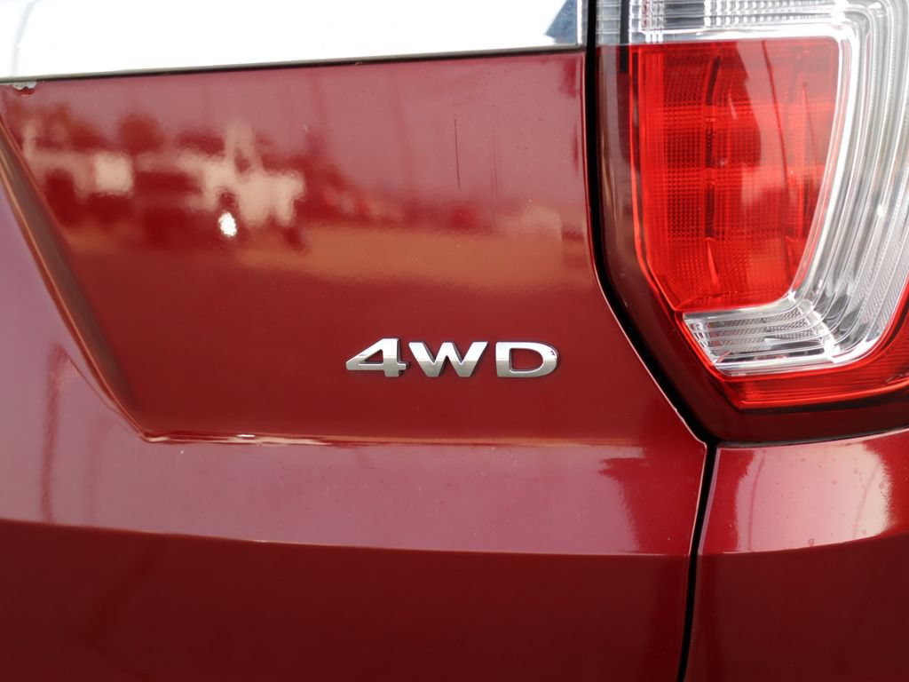 Used 2017 Ford Explorer XLT AWD/4WD image 34