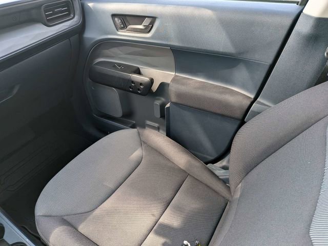 Used 2022 Ford Maverick XL image 16