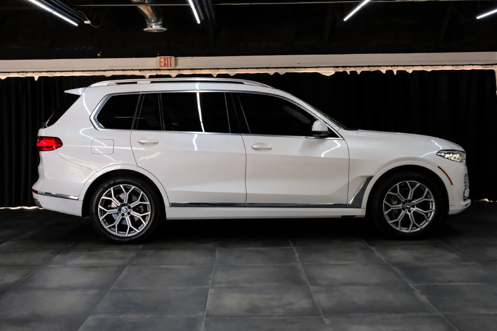 Used 2020 BMW X7 xDrive40i w/ Parking Assistance Package AWD/4WD image 10