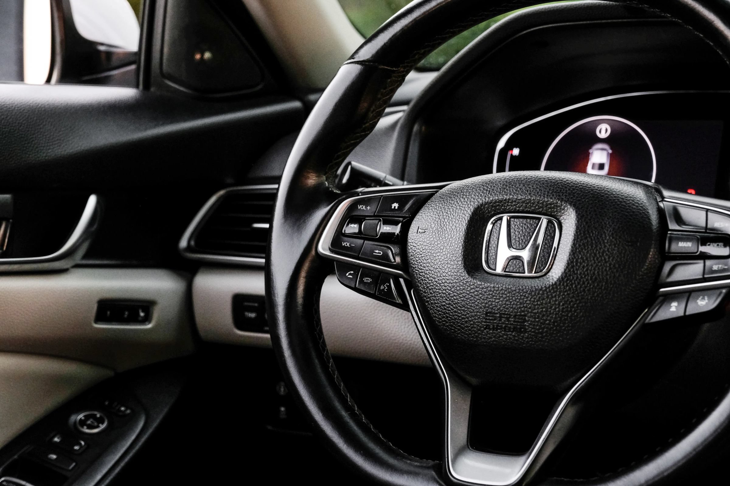 Used 2018 Honda Accord EX-L image 18