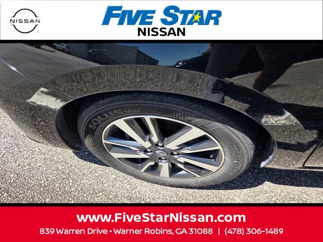 Used 2025 Nissan Versa SV image 5