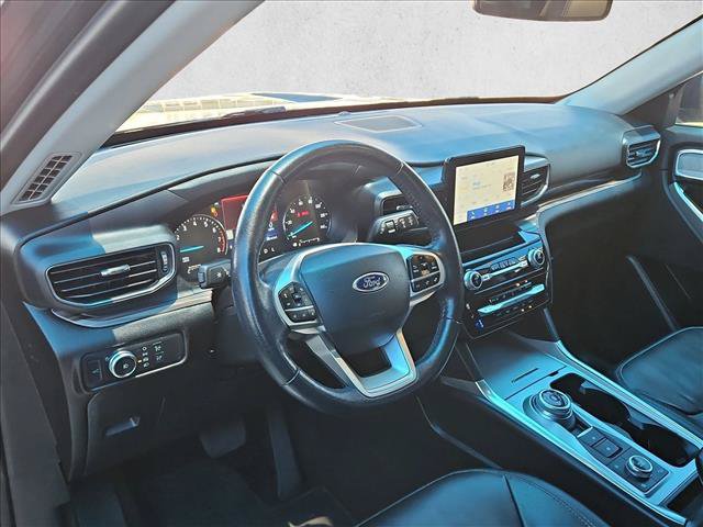 Used 2022 Ford Explorer Limited w/ Equipment Group 301A AWD/4WD image 10