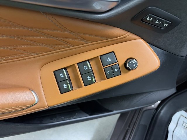 Certified 2019 Toyota Avalon Limited w/ Advanced Safety Package image 16