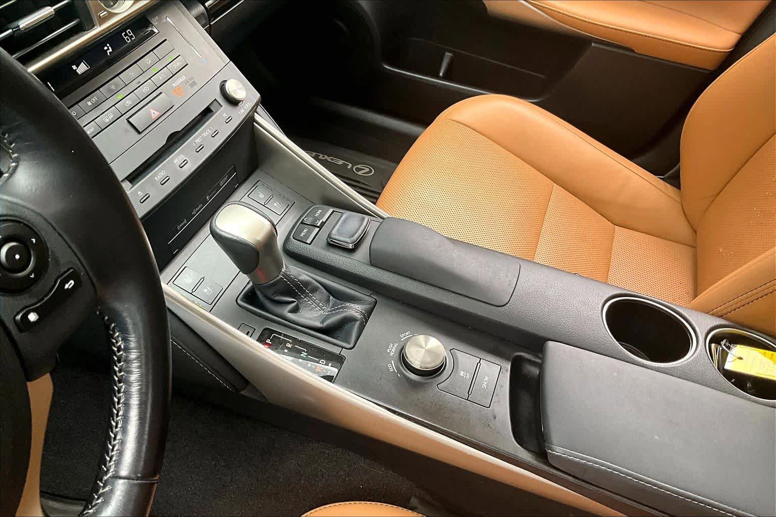 Used 2015 Lexus IS 350 w/ Navigation System Package RWD image 17