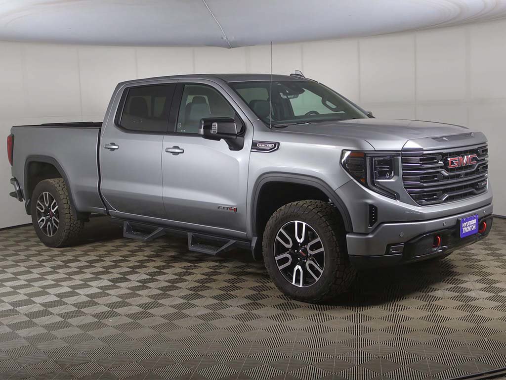 Used 2024 GMC Sierra 1500 AT4 w/ Technology Package AWD/4WD image 49
