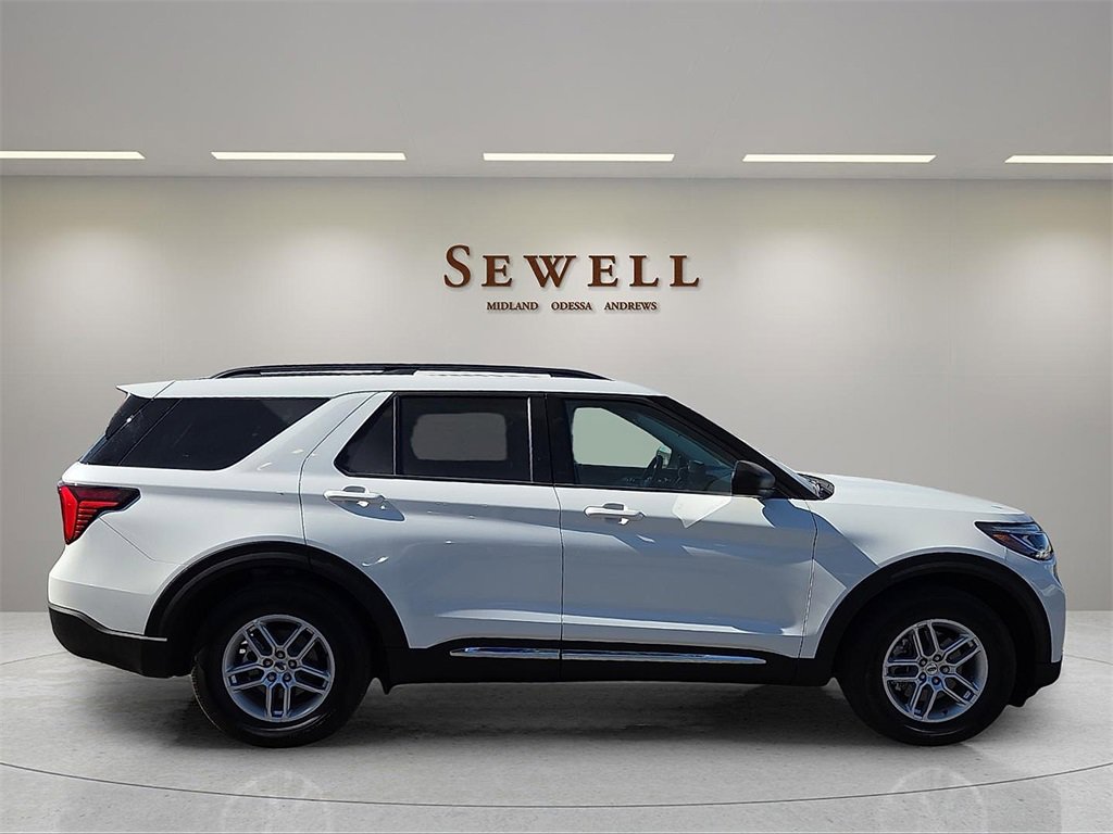 New 2025 Ford Explorer Active image 5
