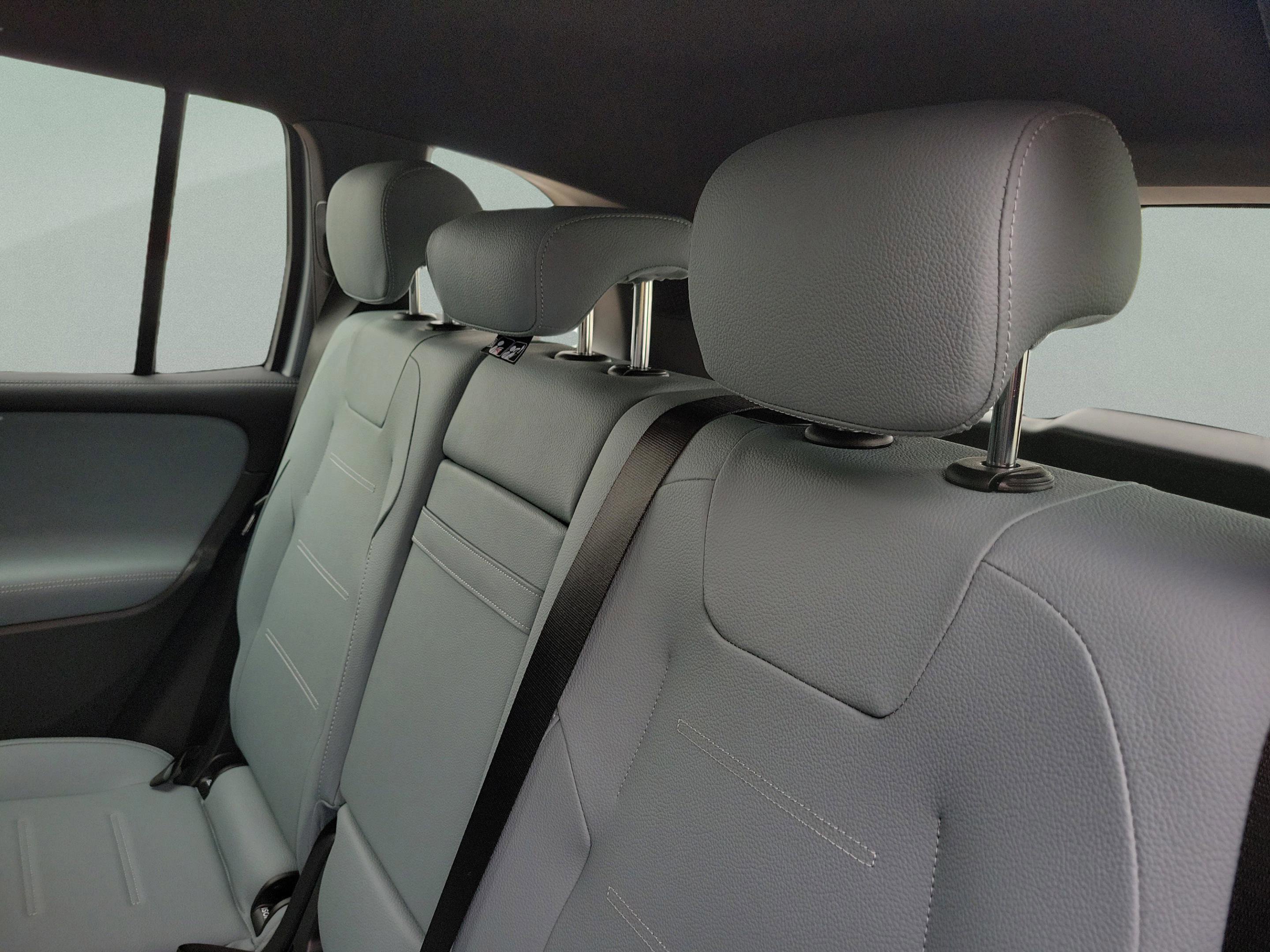 New 2026 Mercedes-Benz GLB 35 AMG 4MATIC image 6