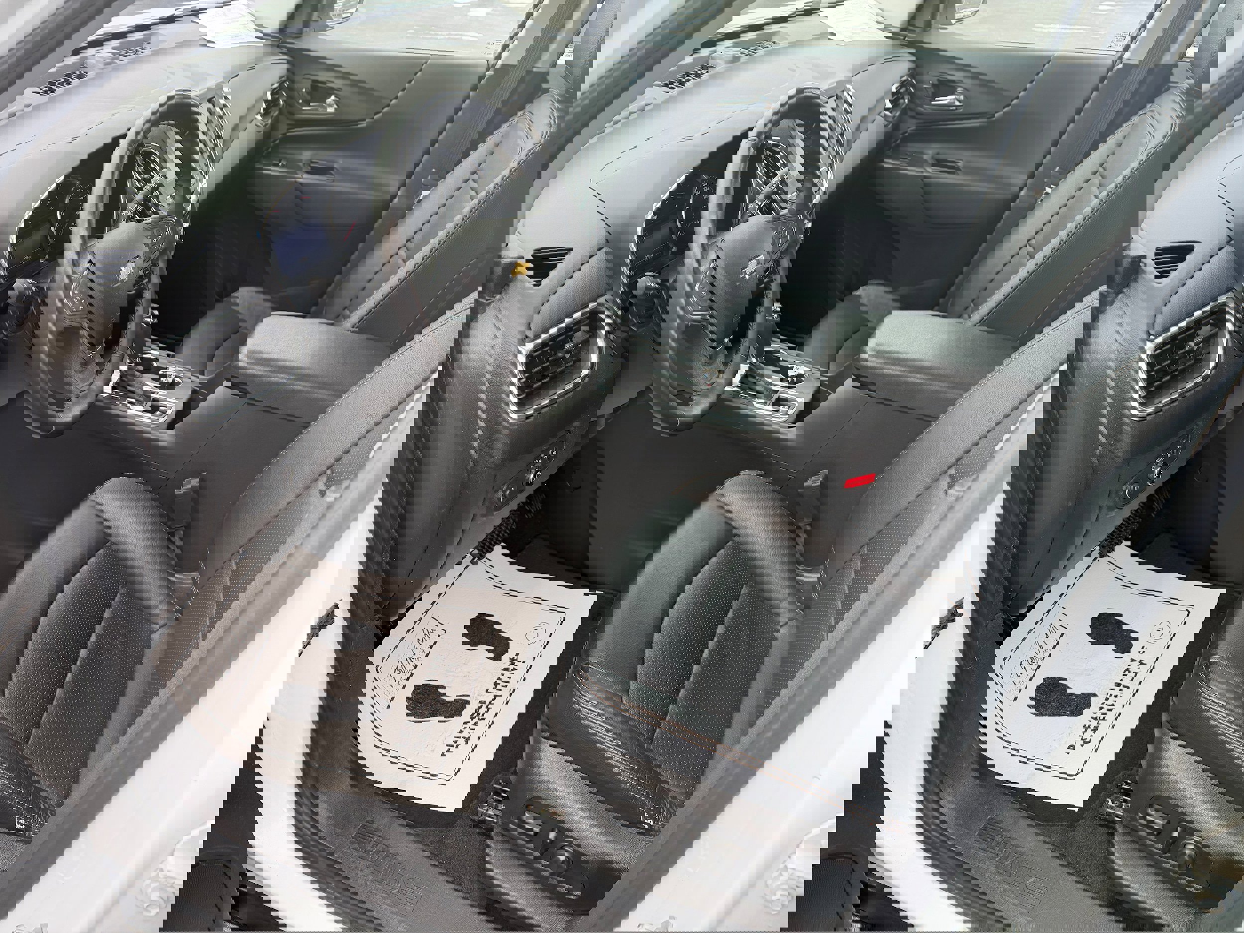 Used 2021 Chevrolet Equinox LT image 19