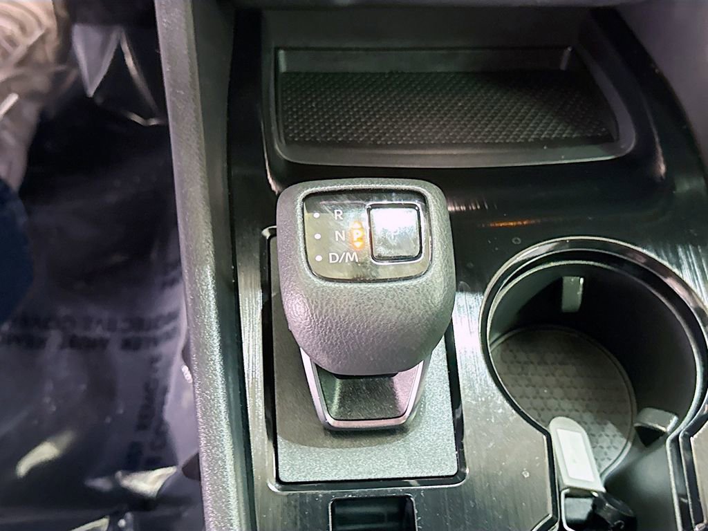 Used 2022 Nissan Rogue SV image 30