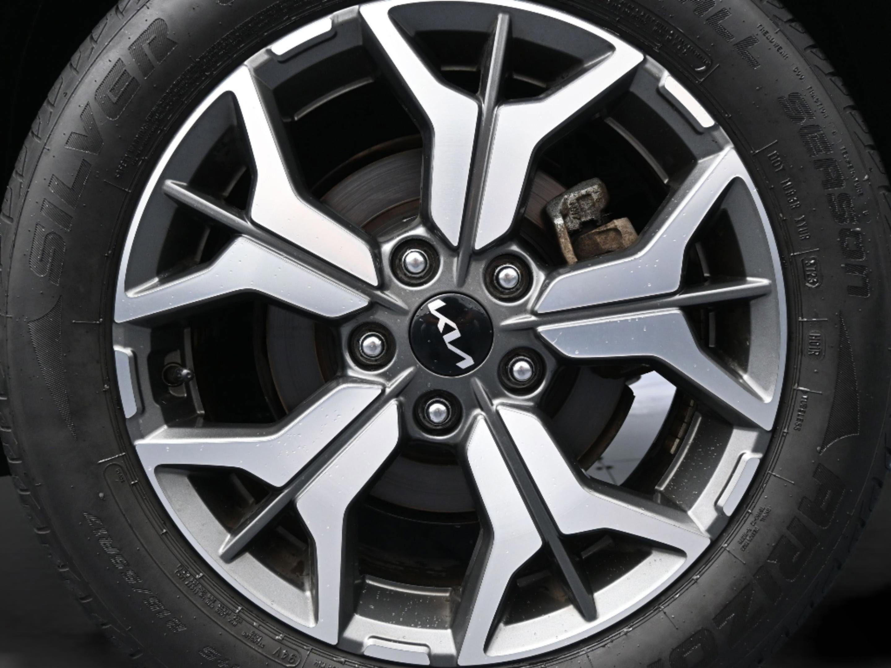 Used 2022 Kia Seltos EX image 46