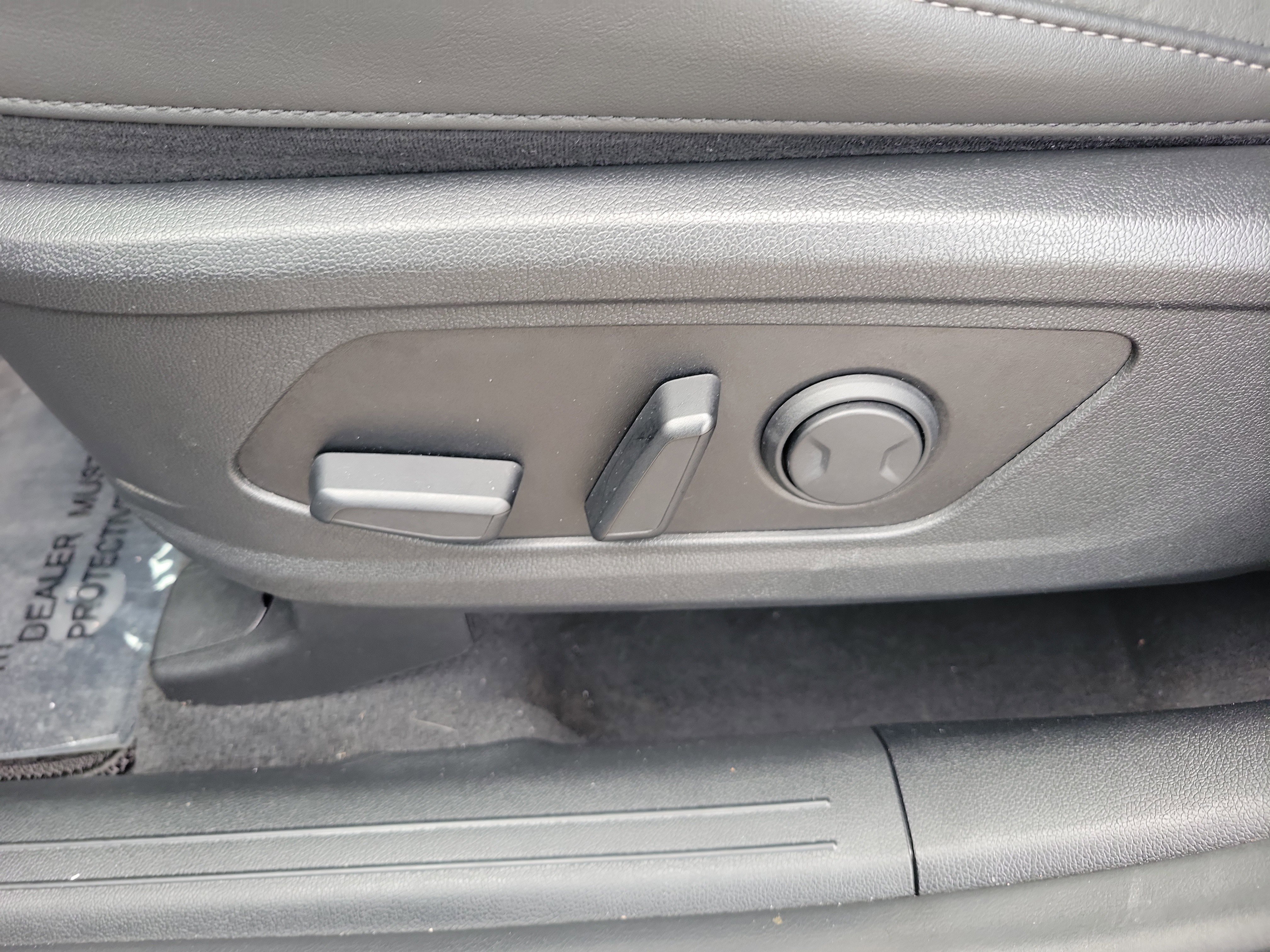 Certified 2023 Kia Sorento SX AWD/4WD image 25