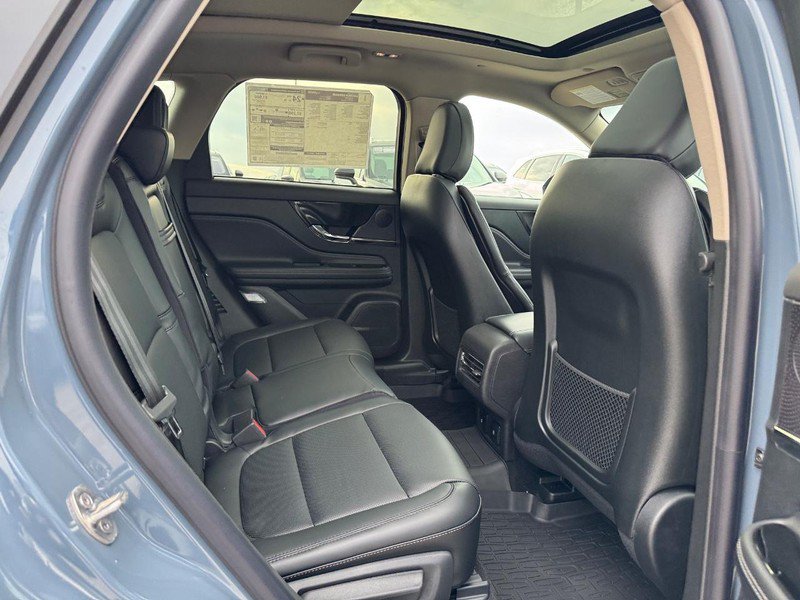 Certified 2025 Lincoln Corsair AWD w/ Equipment Group 101A image 12
