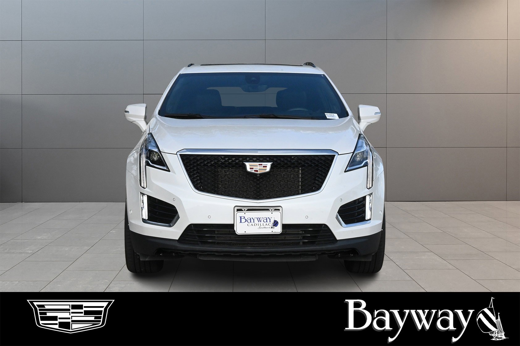 Used 2022 Cadillac XT5 Sportv w/ Technology Package image 2