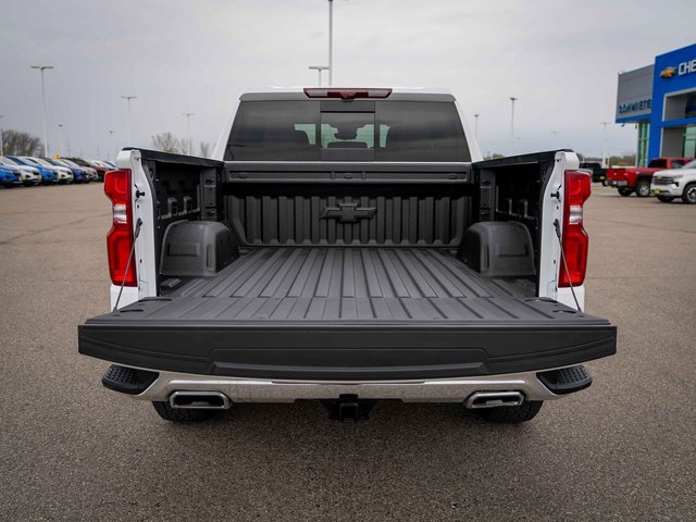 Used 2025 Chevrolet Silverado 1500 LTZ image 12