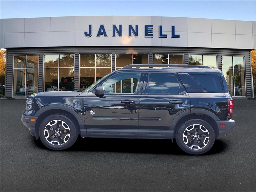 Used 2023 Ford Bronco Sport Outer Banks w/ Tech Package image 8