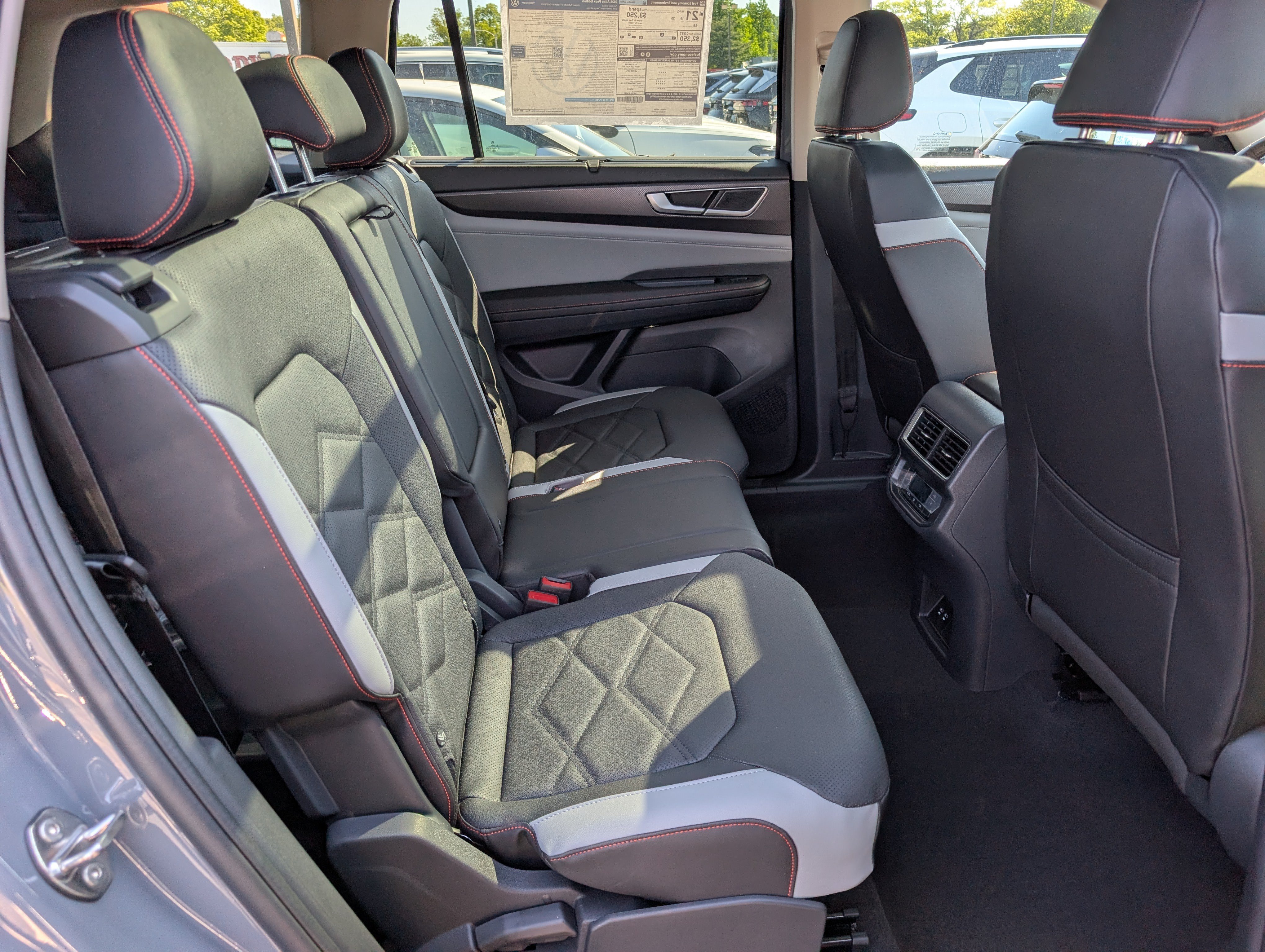 New 2026 Volkswagen Atlas Peak Edition AWD/4WD image 11