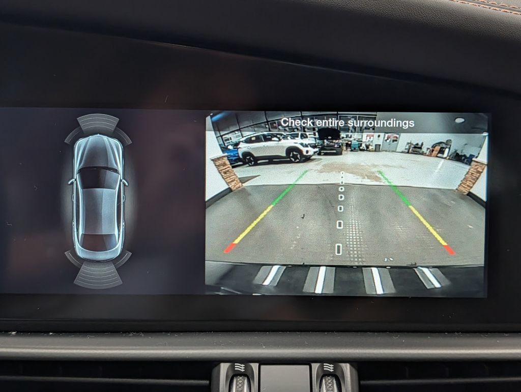 Used 2025 Alfa Romeo Giulia AWD w/ Driving Assist Package image 14