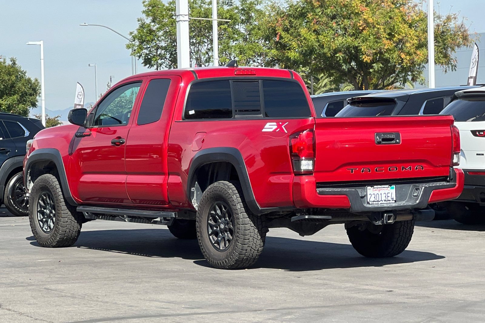 Used 2020 Toyota Tacoma SR w/ SX Package RWD image 6