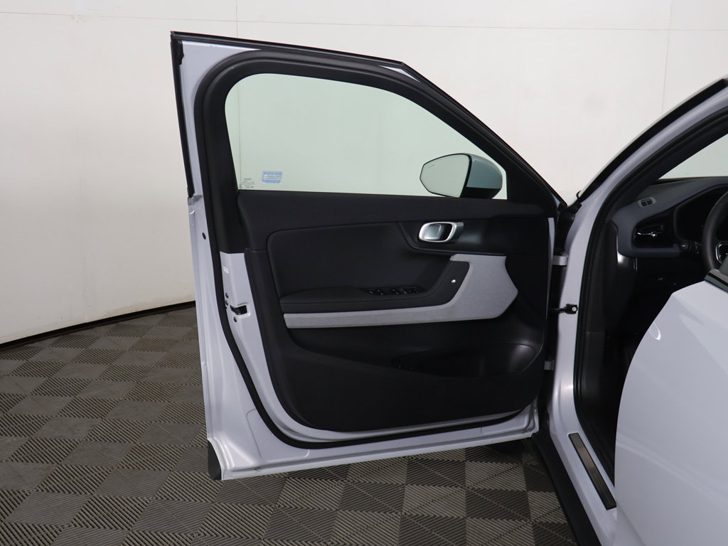 Used 2024 Polestar Polestar 2 AWD/4WD image 19